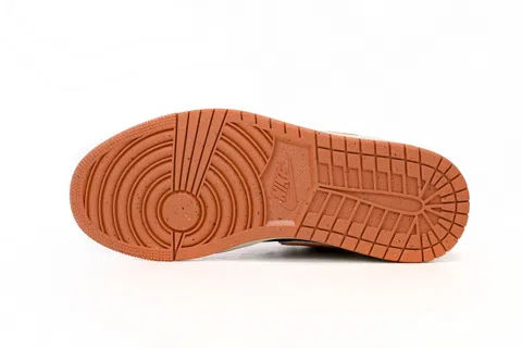 Travis Scott x Air Jordan 1 Low Sport Spice – photo 5