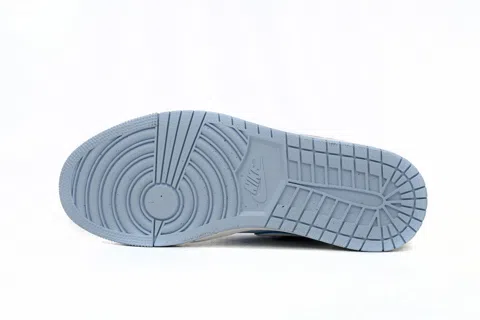 Air Jordan 1 Low Light Blue/White – photo 6