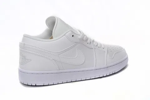 Air Jordan 1 Low Triple White – photo 4