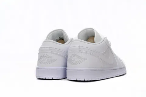 Air Jordan 1 Low Triple White – photo 5