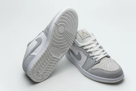 Air Jordan 1 Low Paris – photo 4