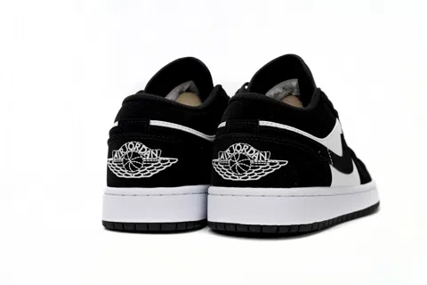Air Jordan 1 Low Black/White/Grey – photo 4