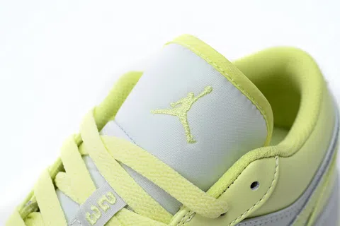 Air Jordan 1 Low Yellow/White – photo 8