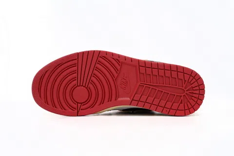 Air Jordan 1 Low Chicago – photo 5
