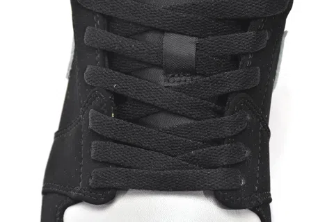 Air Jordan 1 Low Diamond Panda – photo 10