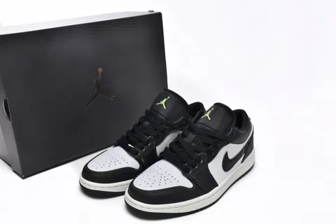 Air Jordan 1 Low Green – photo 12