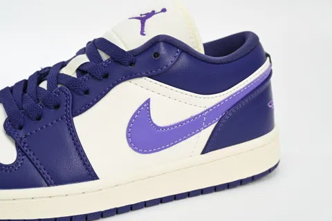 Travis Scott x Air Jordan 1 Low White/Purple – photo 6