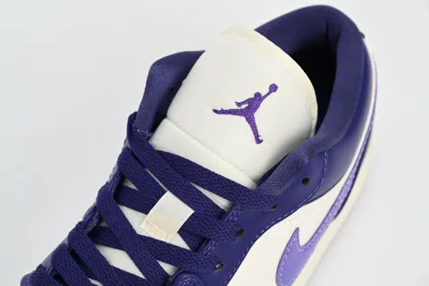 Travis Scott x Air Jordan 1 Low White/Purple – photo 7