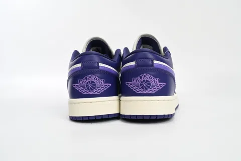 Travis Scott x Air Jordan 1 Low White/Purple – photo 4