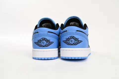 Travis Scott x Air Jordan 1 Low Black/Blue – photo 4