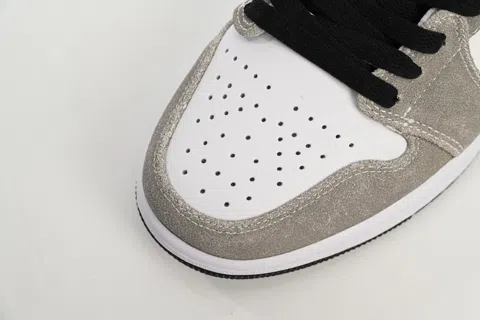 Travis Scott x Air Jordan 1 Low Flight Club – photo 9