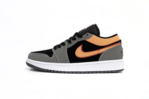 Travis Scott x Air Jordan 1 Low Grey/Black – photo 4