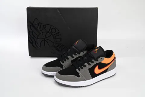 Travis Scott x Air Jordan 1 Low Grey/Black – photo 10