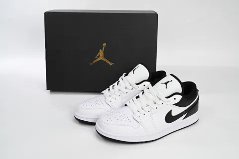 Travis Scott x Air Jordan 1 Low White/Black – photo 9