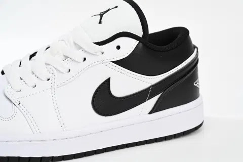 Travis Scott x Air Jordan 1 Low White/Black – photo 6