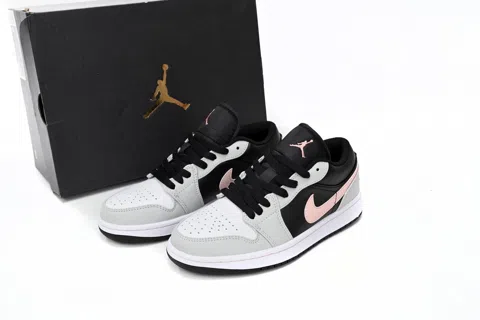 Air Jordan 1 Low White/Black/Pink – photo 8