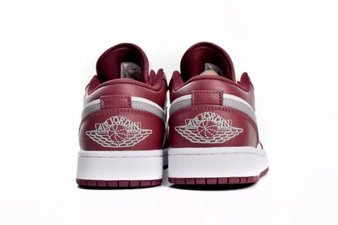 Air Jordan 1 Low Bordeaux – photo 4