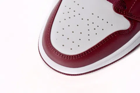 Air Jordan 1 Low Bordeaux – photo 7