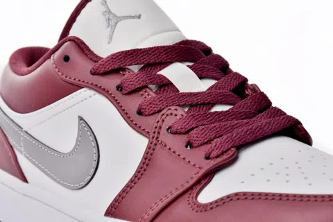 Air Jordan 1 Low Bordeaux – photo 3