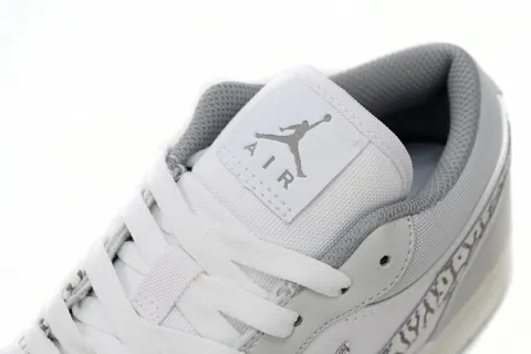 Air Jordan 1 Low Elephant Print – photo 11