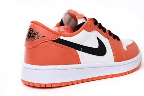 Travis Scott x Air Jordan 1 Low White/Orange – photo 3