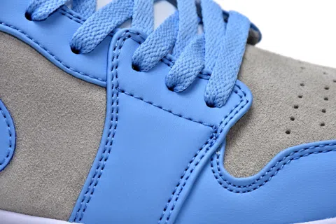Air Jordan 1 Low University Blue – photo 9