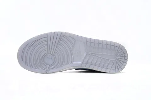 Air Jordan 1 Low Dare To Fly – photo 4