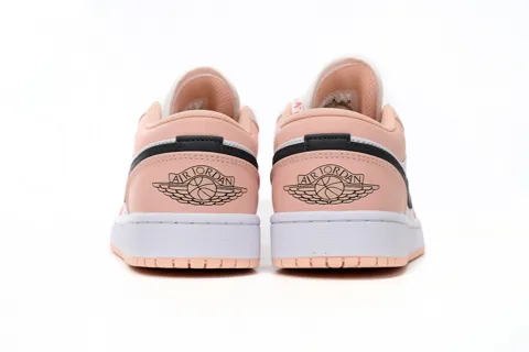 Air Jordan 1 Low Arctic Powder – photo 4