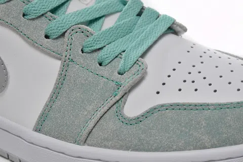 Air Jordan 1 Low Tiffany Blue – photo 10