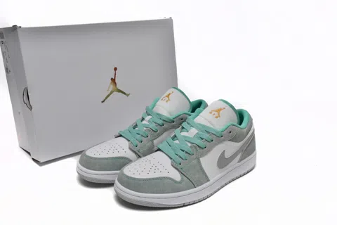 Air Jordan 1 Low Tiffany Blue – photo 11