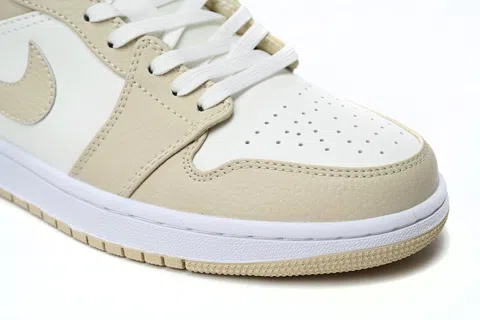 Air Jordan 1 Low Yellow – photo 7