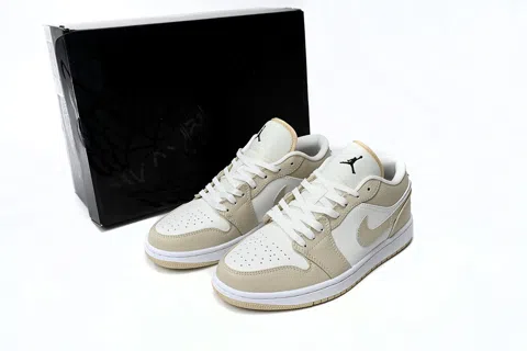 Air Jordan 1 Low Yellow – photo 9