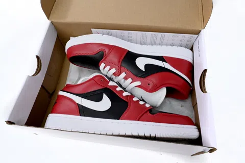 Air Jordan 1 Low Chicago Flip – photo 11