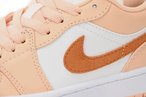 Travis Scott x Air Jordan 1 Low Pink/Orange – photo 7