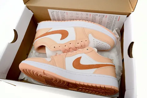 Travis Scott x Air Jordan 1 Low Pink/Orange – photo 10