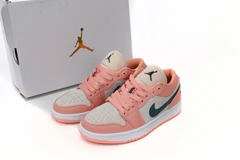 Air Jordan 1 Low Pink/Blue – photo 9
