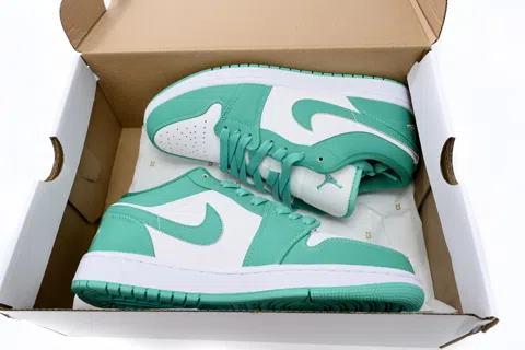 Air Jordan 1 Low Vintage White/Green – photo 10
