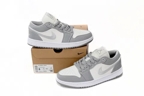 Travis Scott x Air Jordan 1 Low Vintage Grey/White – photo 10