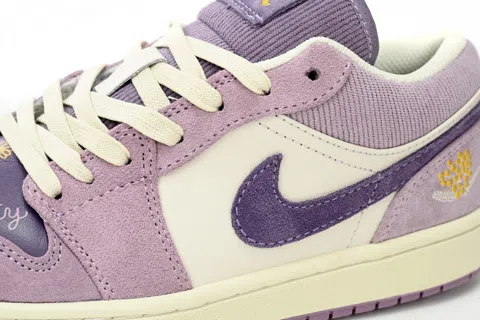 Air Jordan 1 Low International Women – photo 8
