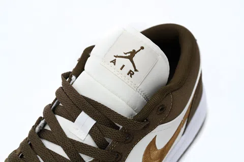 Air Jordan 1 Low Mocha Toe – photo 8