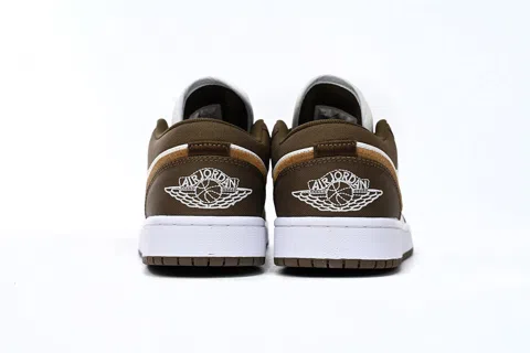 Air Jordan 1 Low Mocha Toe – photo 4