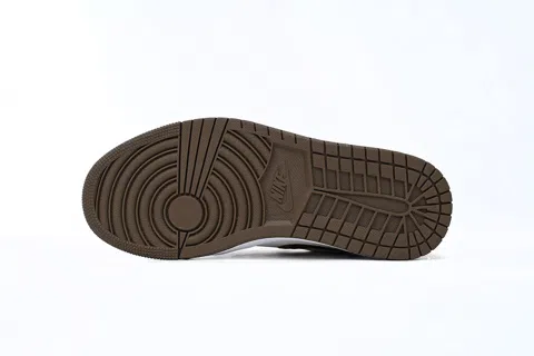 Air Jordan 1 Low Mocha Toe – photo 5