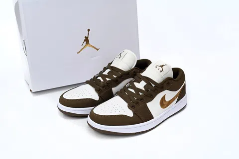 Air Jordan 1 Low Mocha Toe – photo 10