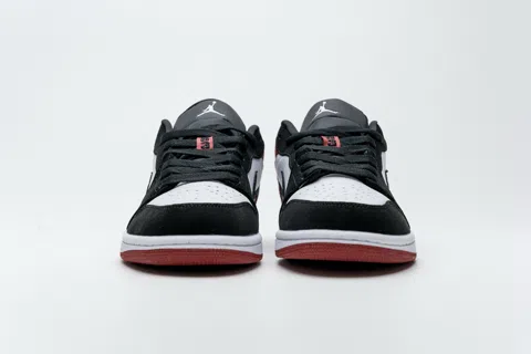Air Jordan 1 Low Black Toe – photo 5