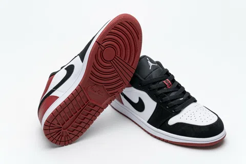 Air Jordan 1 Low Black Toe – photo 3