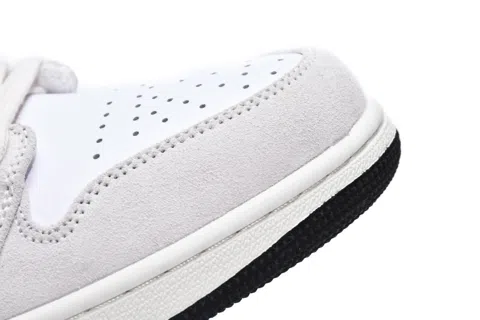 Air Jordan 1 Low Black/White – photo 9