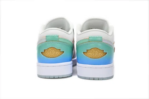 Air Jordan 1 Low Emerald Rise – photo 3