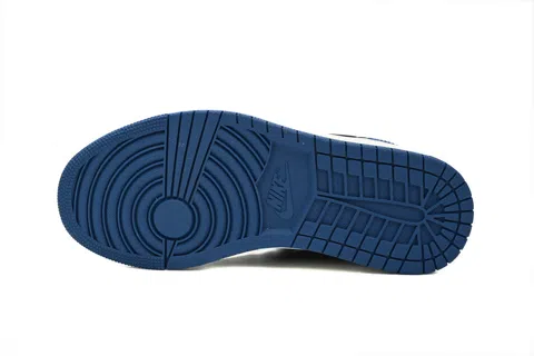Air Jordan 1 Low Georgetown – photo 4