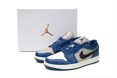 Air Jordan 1 Low Georgetown – photo 8