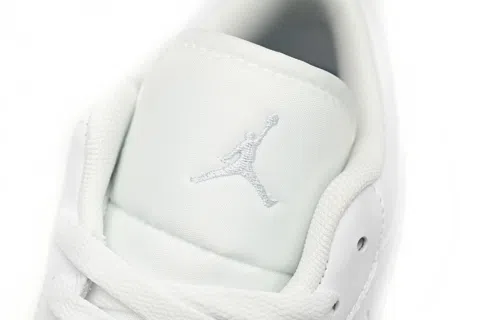 Air Jordan 1 Low Frozen Blue – photo 5